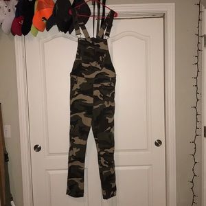 Forever 21 camo overalls